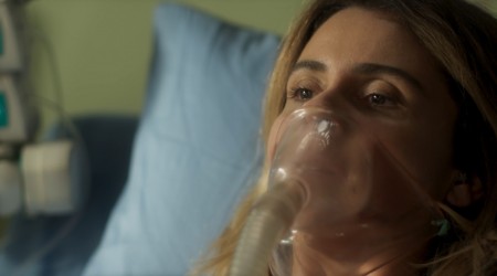Karola amenaza a Lucía en el hospital (Parte 1)