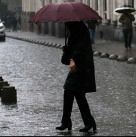 Pronostican nuevas lluvias para este fin de semana en Santiago: Conoce cuántos milímetros caerían en la RM